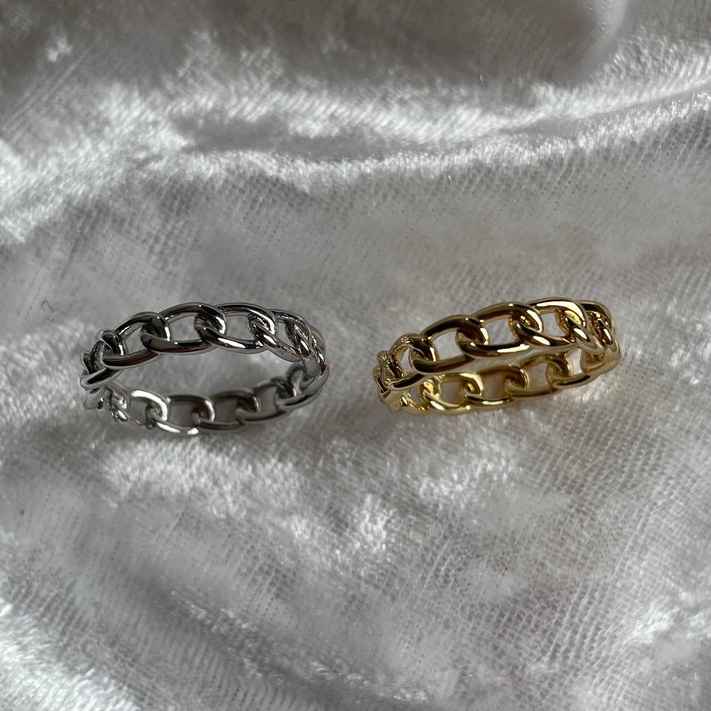 Chains Ring