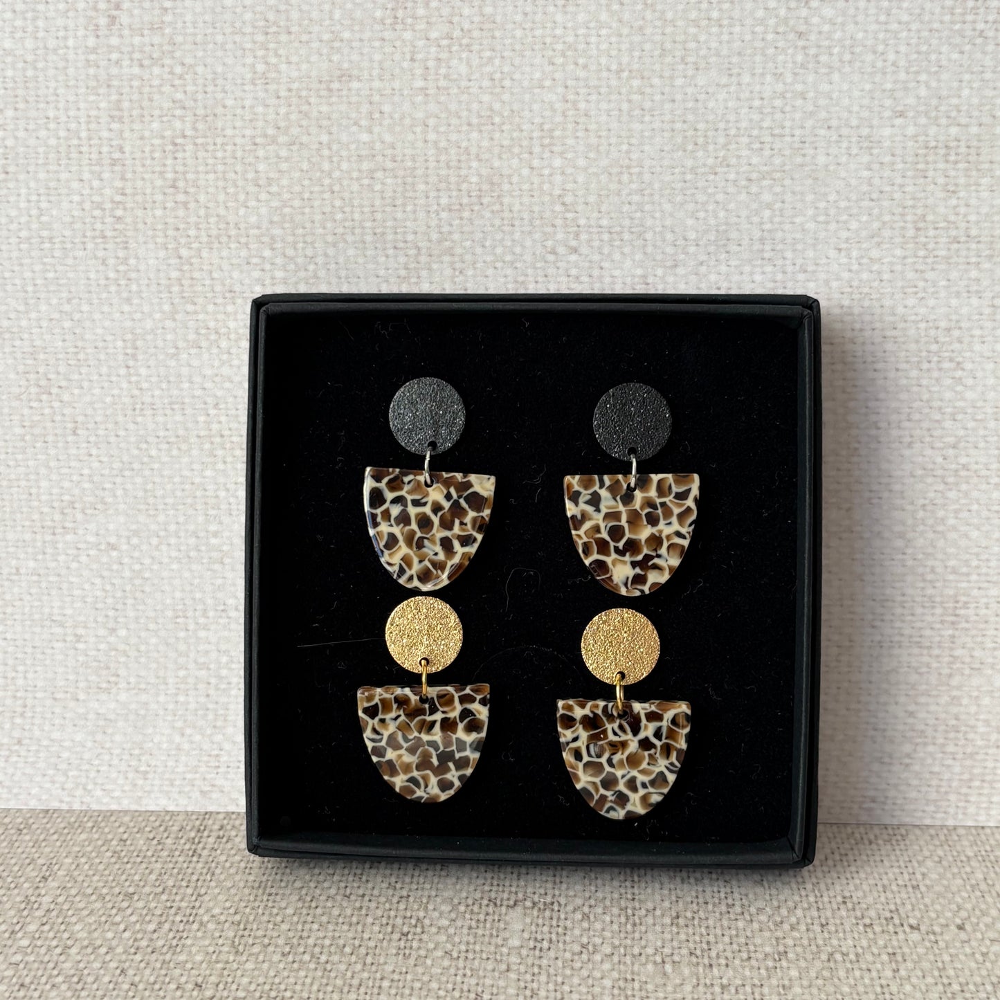 Oorbellen (bovenste - zwart)