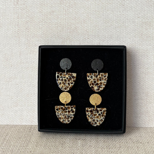 Oorbellen (bovenste - zwart)