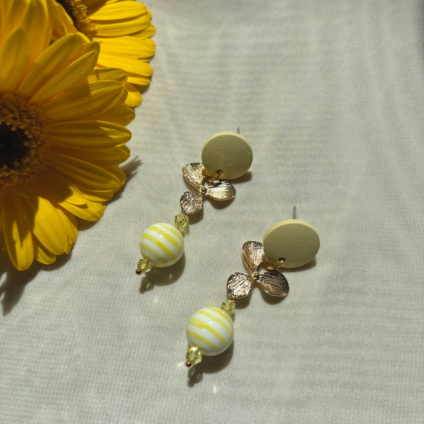 Petal Pop Yellow