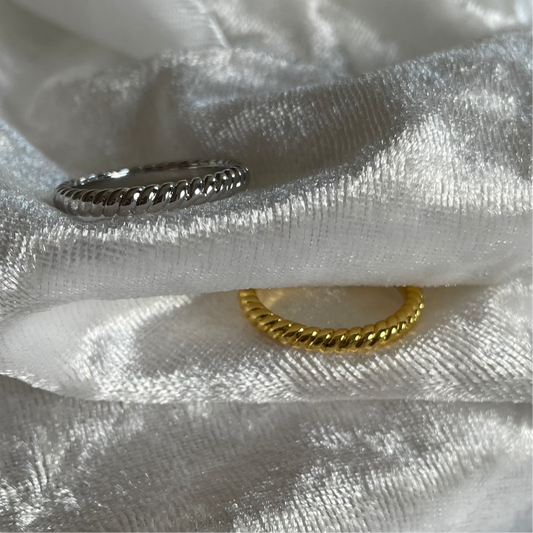 Lovebug Ring